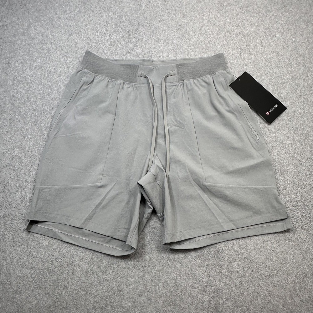 Lululemon License To Train Short Shorts Mens Small Gray 7 Inch Athletic Running